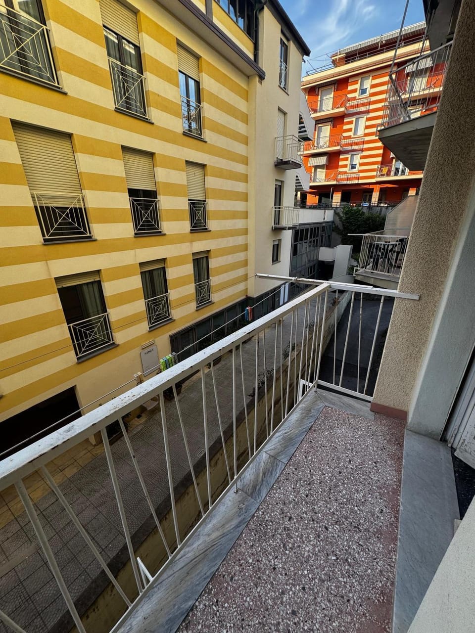 Property building, Balcony/Terrace