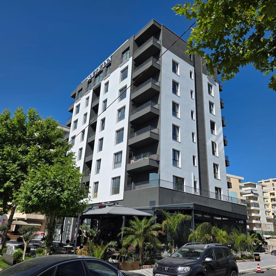 Property building, Day, Neighbourhood, Location