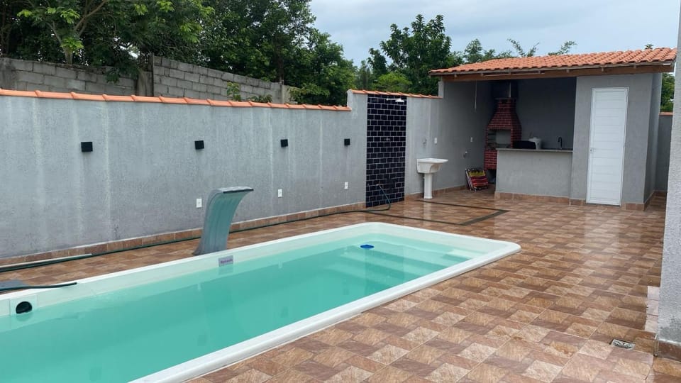 Casa com piscina em Saquarema House in Saquarema