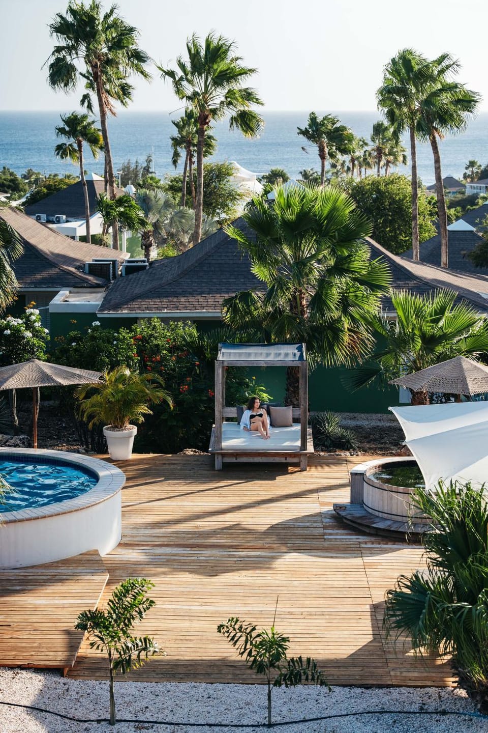 Hot Tub, Public Bath, sunbed