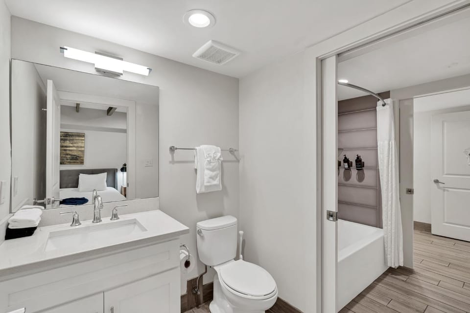Nola Retreat Next To Frenchmen & French Quarter Hotel in Faubourg Marigny