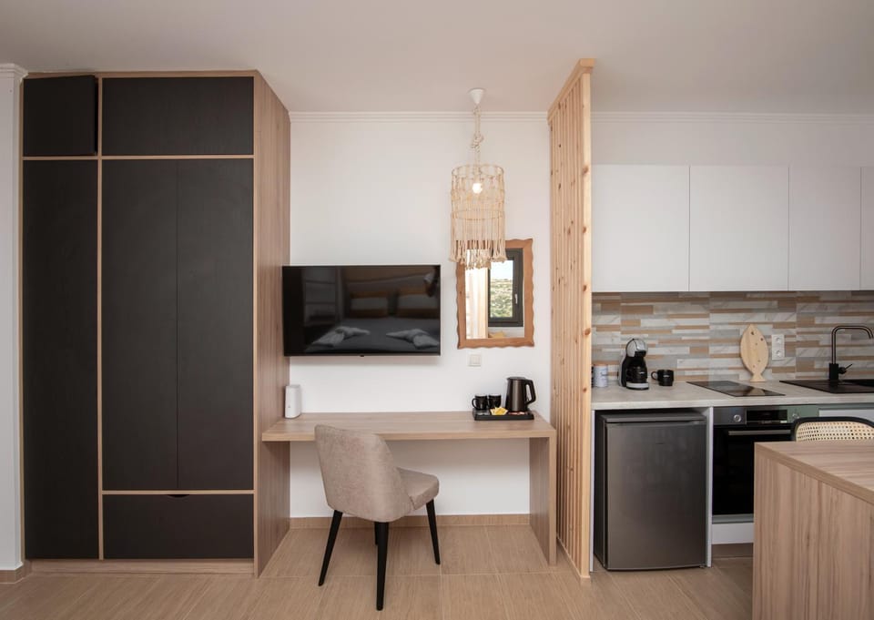 Esperos Panoramic View Suites Apartment in Milos