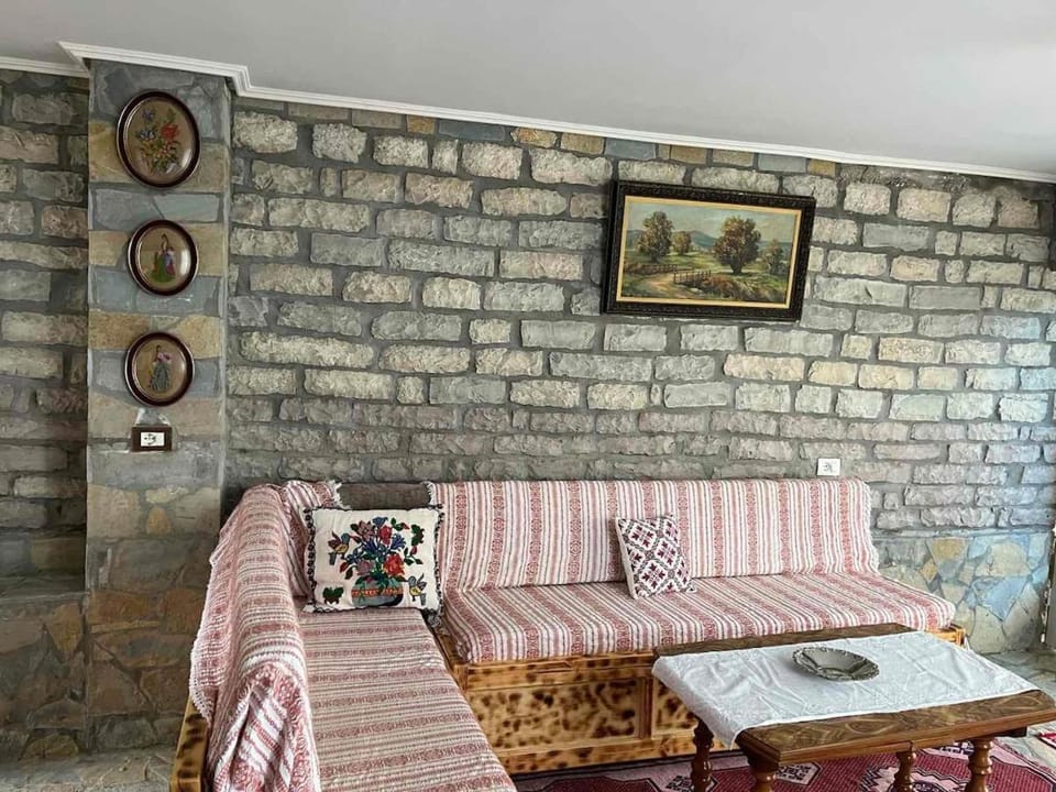 Stone House Kleopatra Apartment in Vlorë County, Albania