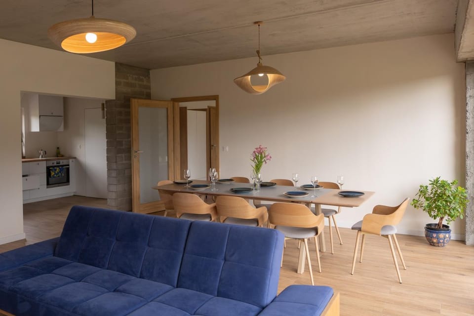 Communal lounge/ TV room, Living room, Dining area