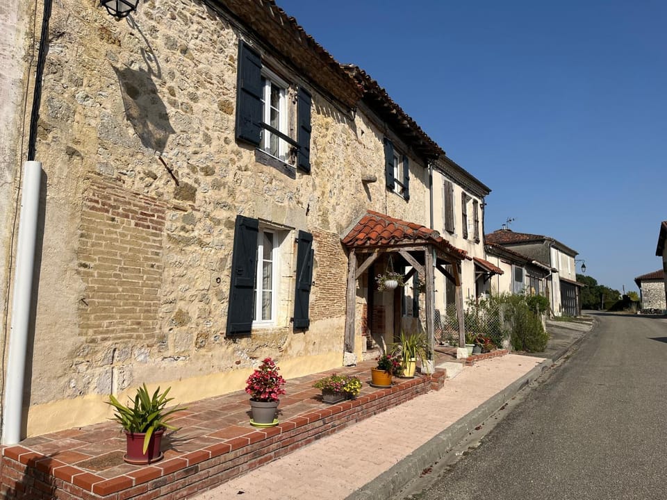 La maison du village House in Occitanie