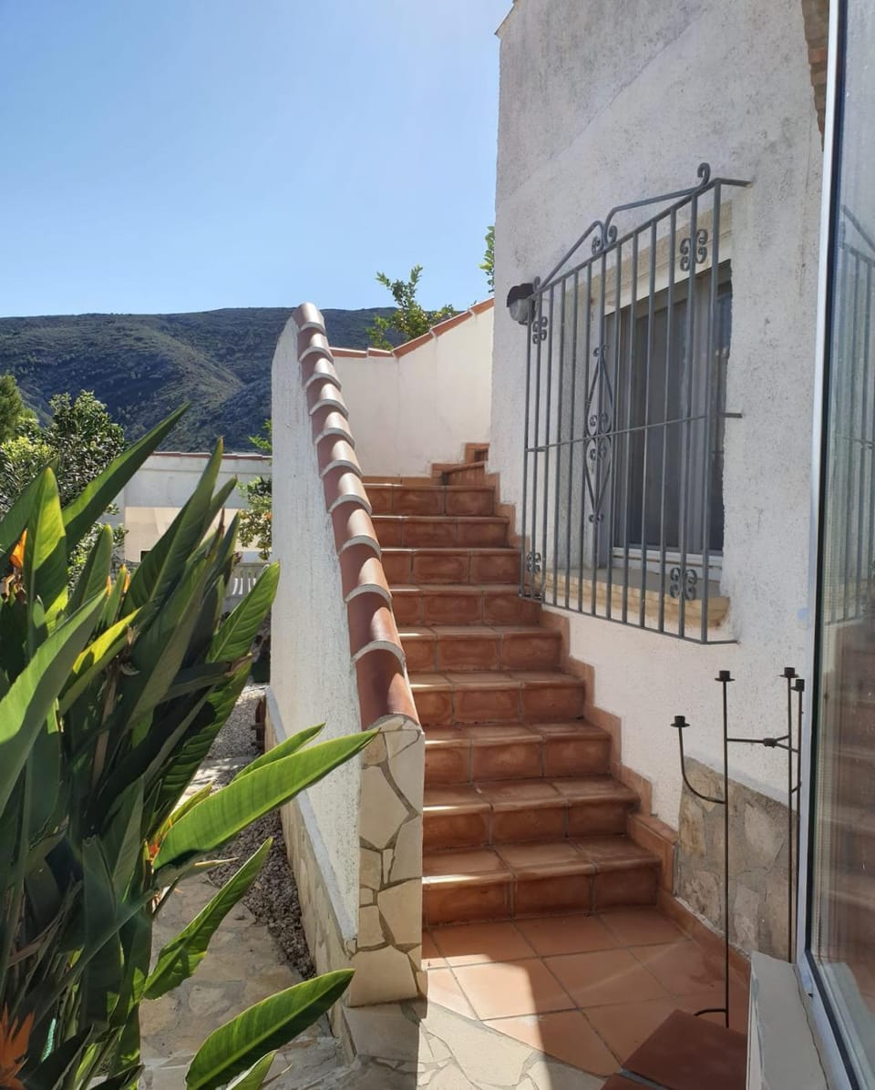Property building, Balcony/Terrace