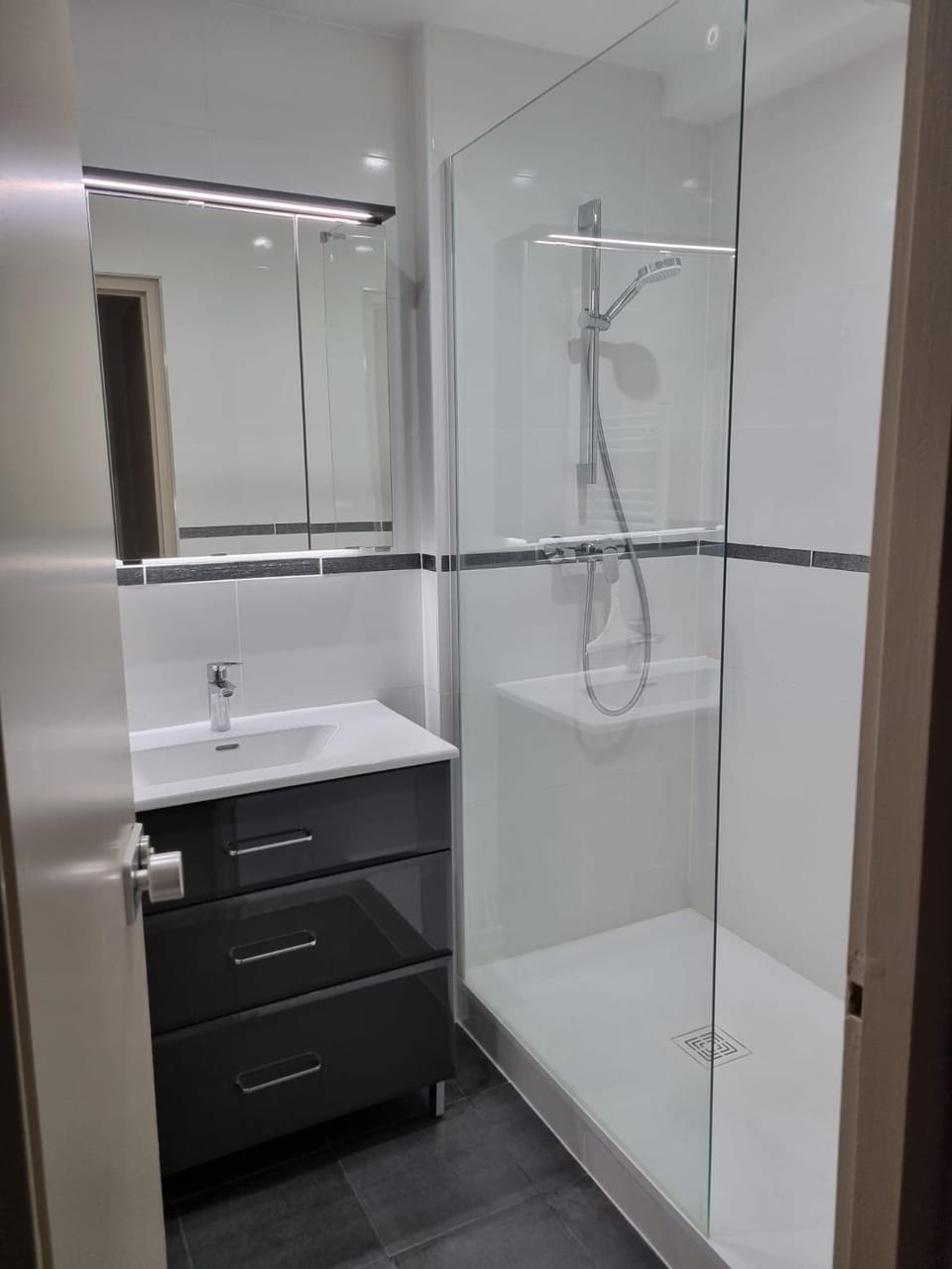 Shower, Bathroom