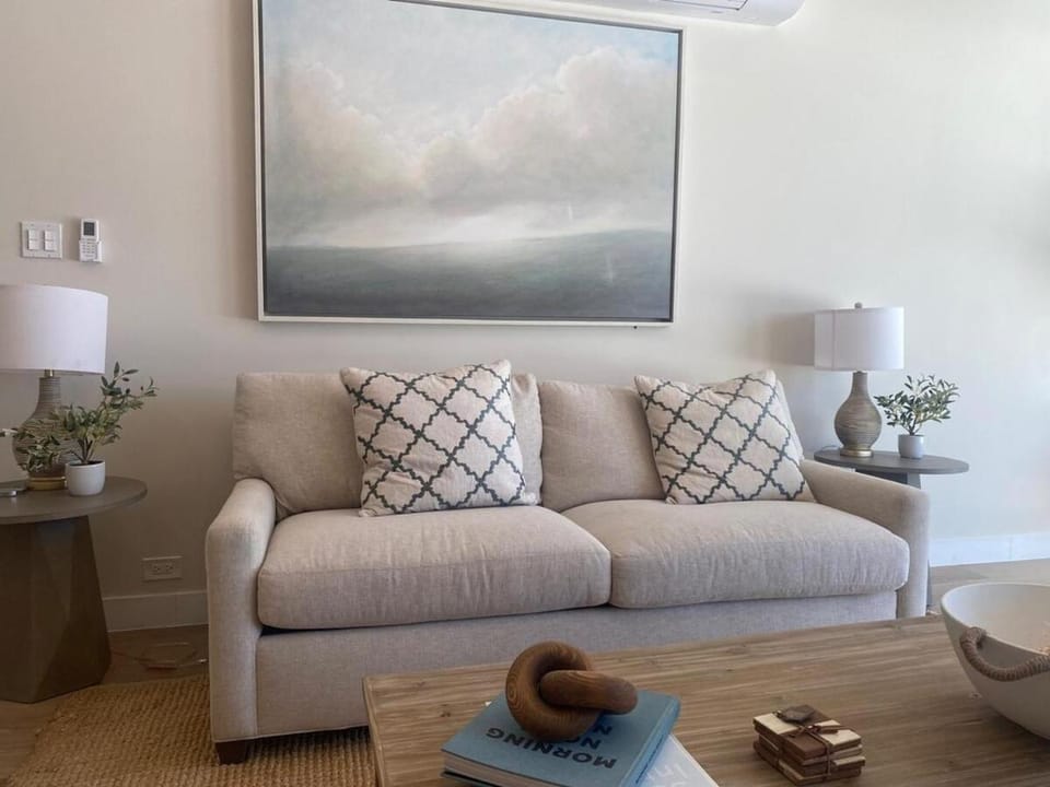 Styles Beach 1A - Beachfront Luxury Condo w/ Pool Apartment in Corozal District
