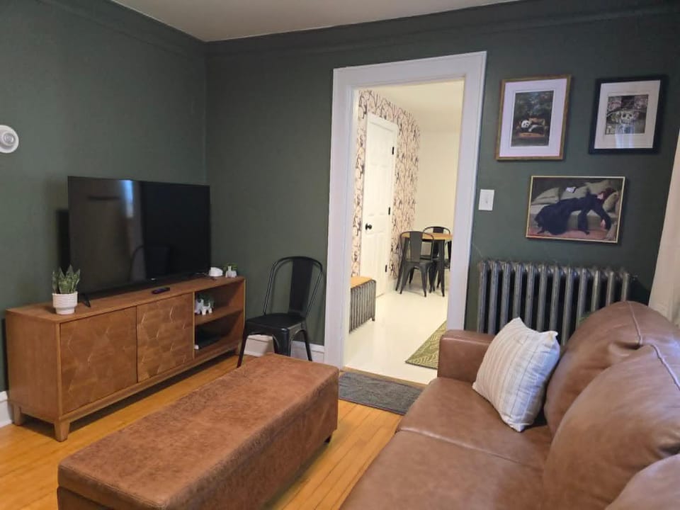 Stylish Apt in Walker's Point Apartment in Milwaukee