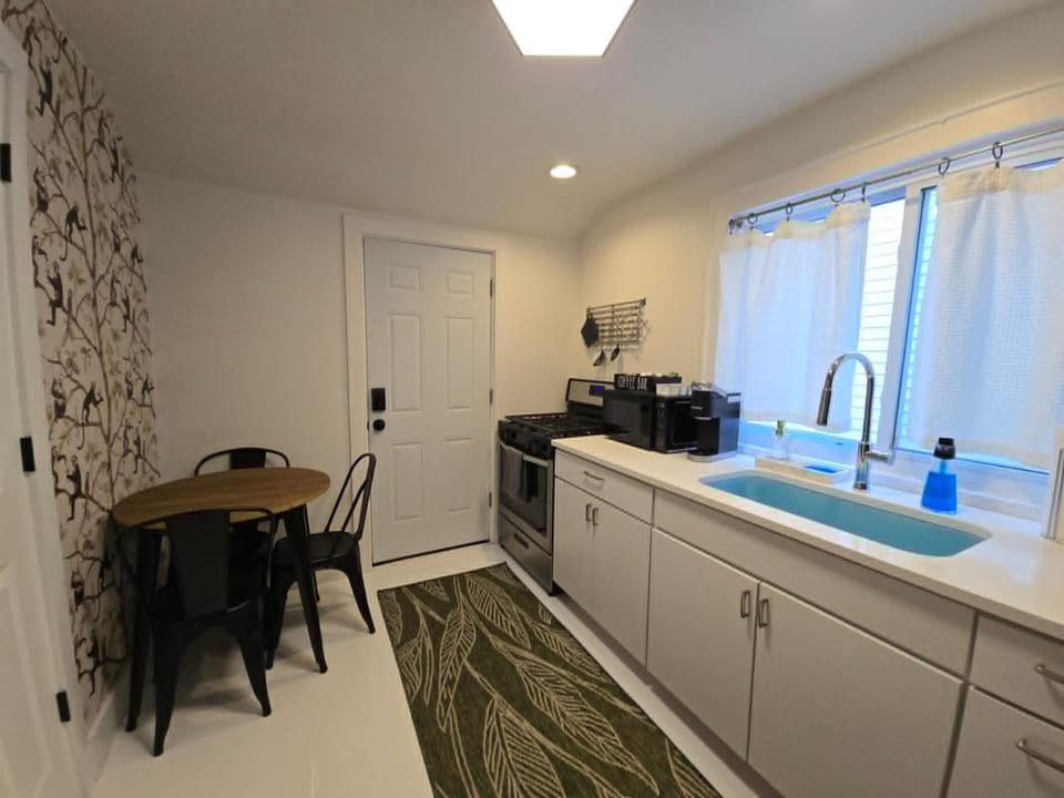 Stylish Apt in Walker's Point Apartment in Milwaukee