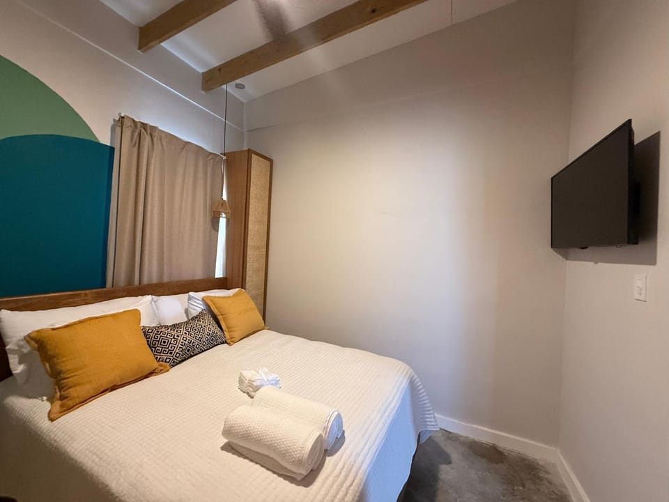 Family Suites at Ocean Park Beach Club Bed and Breakfast in San Juan
