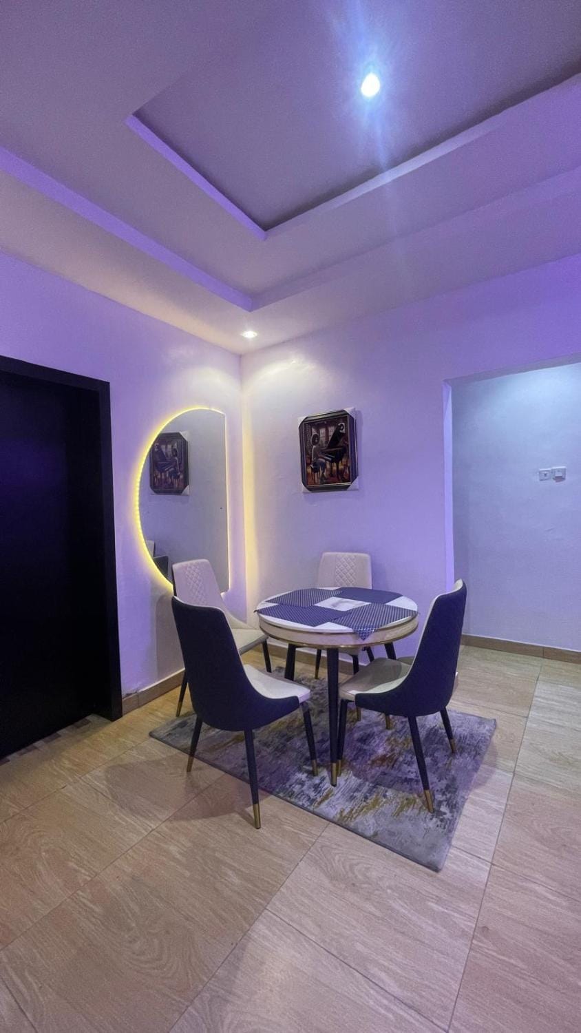 Shabby Luxury Apartment Apartment in Lagos