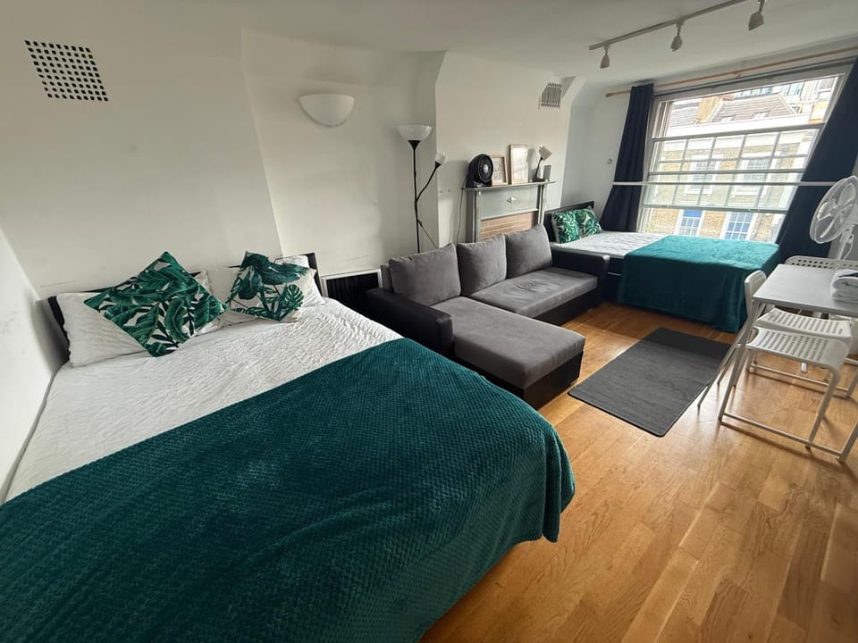 King's Cross Private Suites Apartment in London Borough of Islington