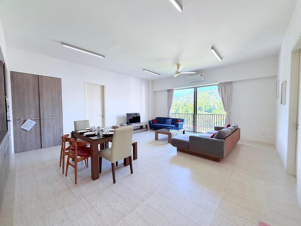 By The Sea @ Luxury Suites, Batu Ferringhi Apartment in Batu Ferringhi, Penang, Malaysia