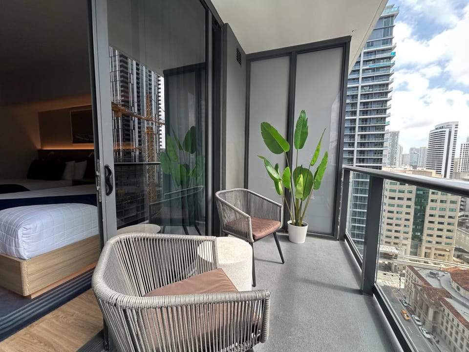 NEW luxury suite Miami at the WorldCenter area - Great views Apartment in Miami
