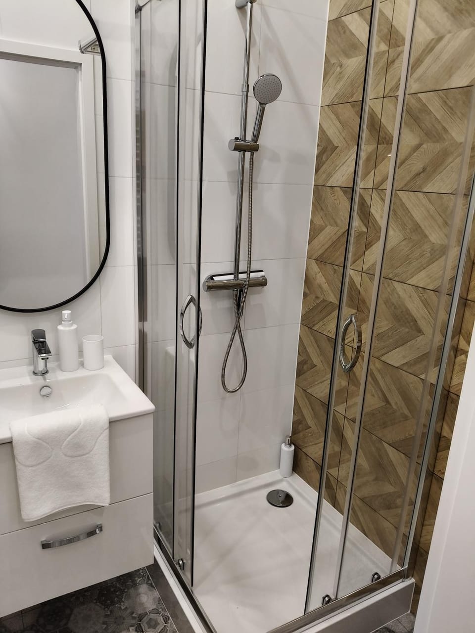 Shower, Bathroom