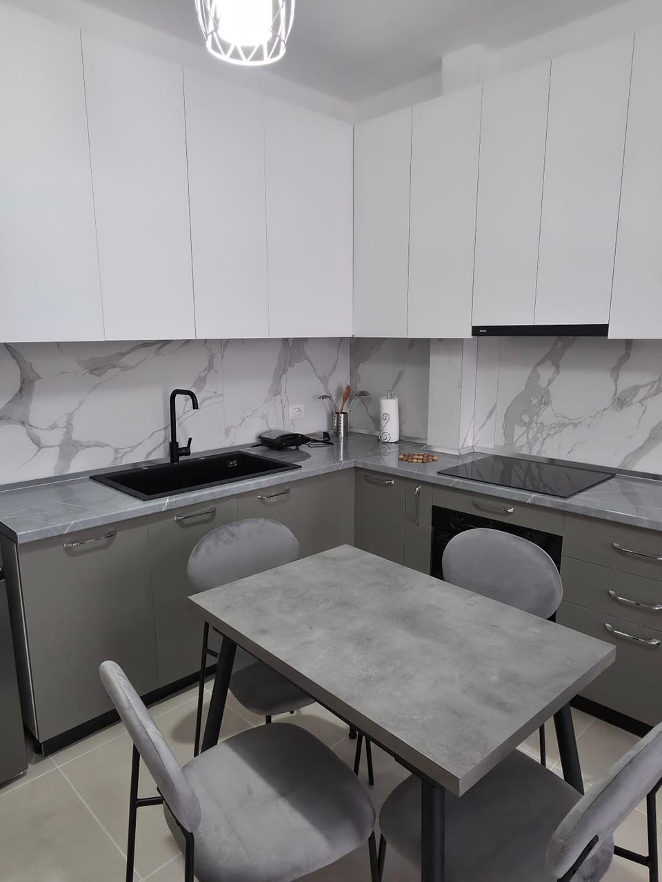 Kitchen or kitchenette, Living room, Seating area, Dining area, stove