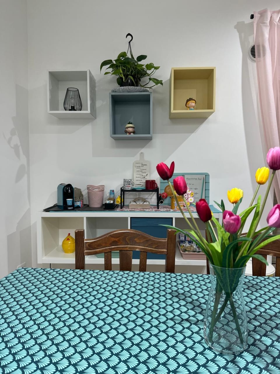 Dining area, Breakfast