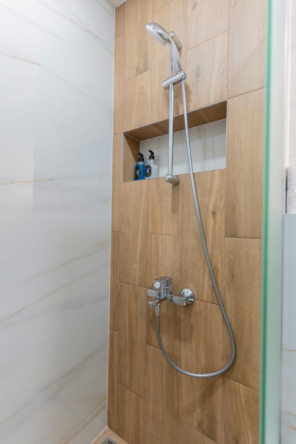 Urban Five #4 - Stylish One-bedroom apartments with Kitchen & Parking Apartment in Veliko Tarnovo