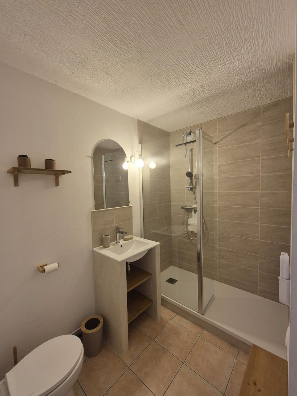 Shower, Toilet, Bathroom
