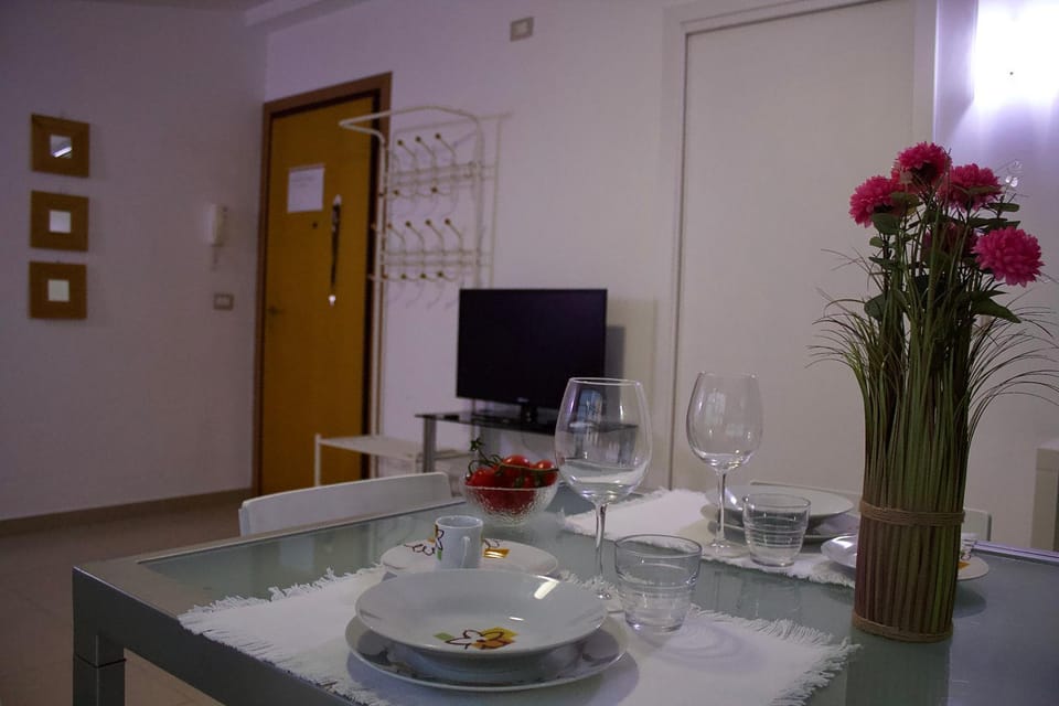 TV and multimedia, Dining area