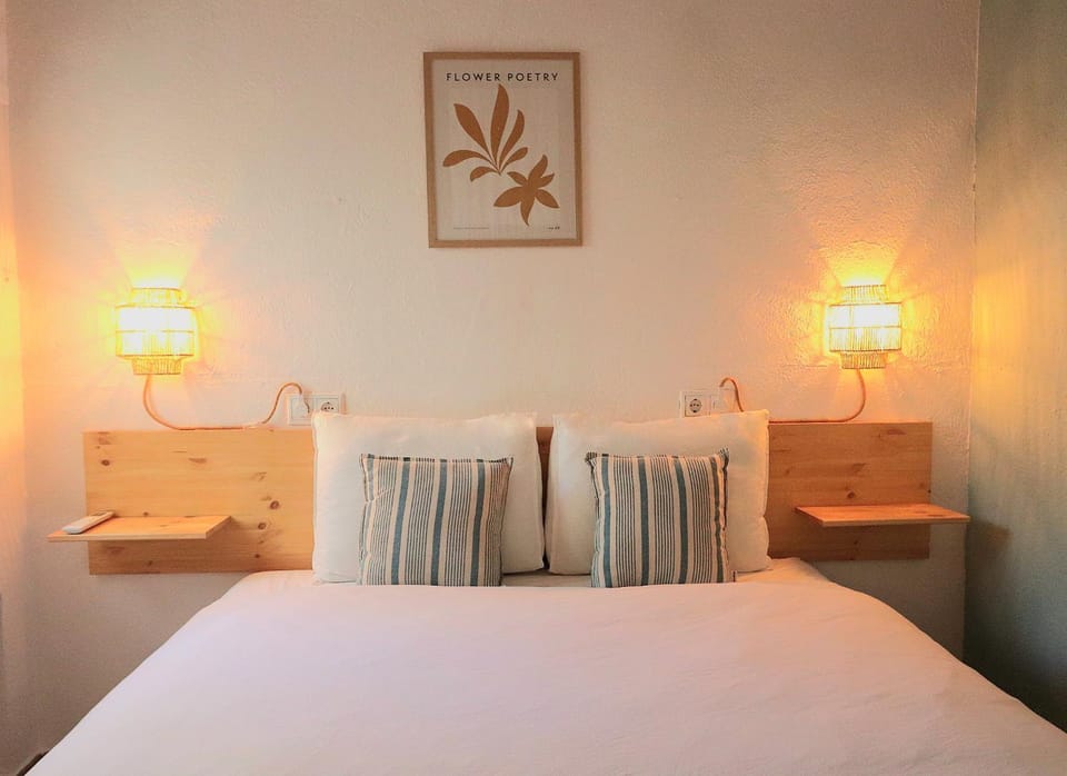 Bed, Decorative detail, Bedroom