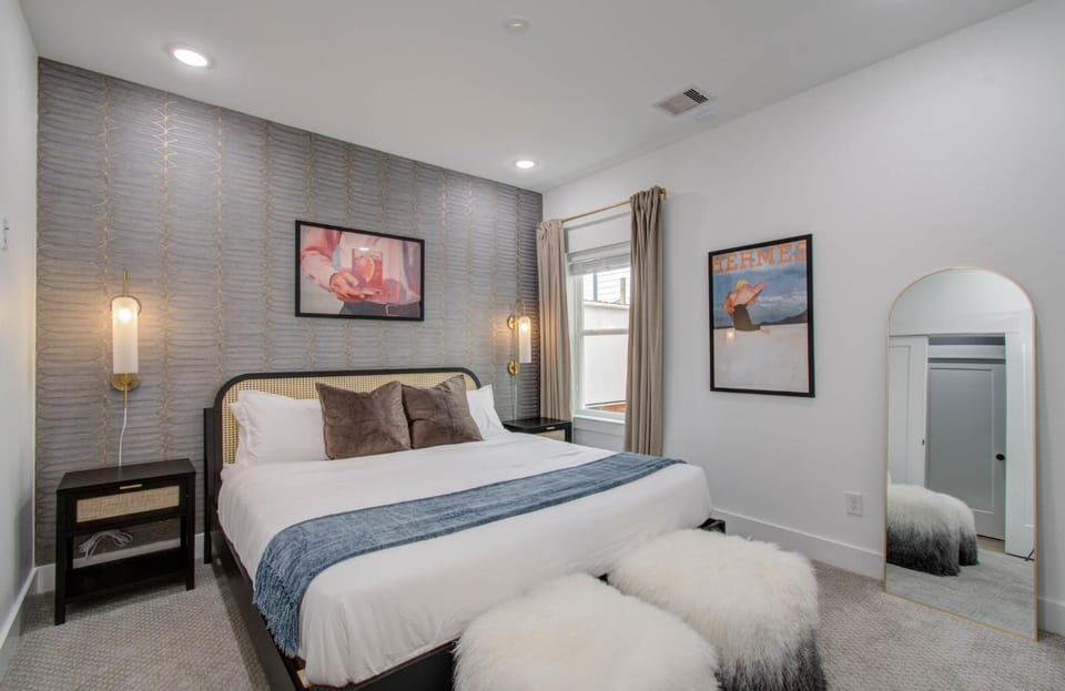 Bed, Bedroom