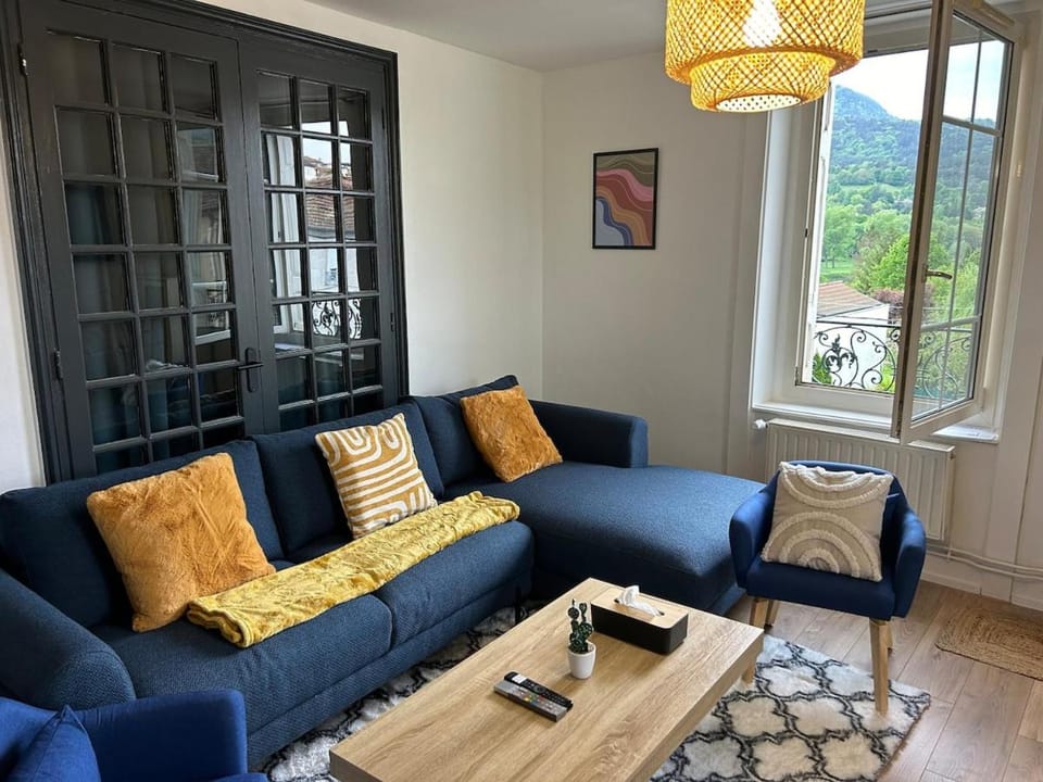 Gîte Cosy - 90m2 - T4 - Climatisé - Tout équipé Apartment in Auvergne-Rhône-Alpes