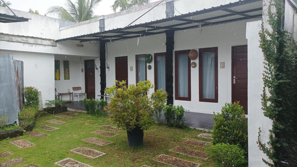 Beruk Angis Guest House & Kost Bed and Breakfast in Indonesia