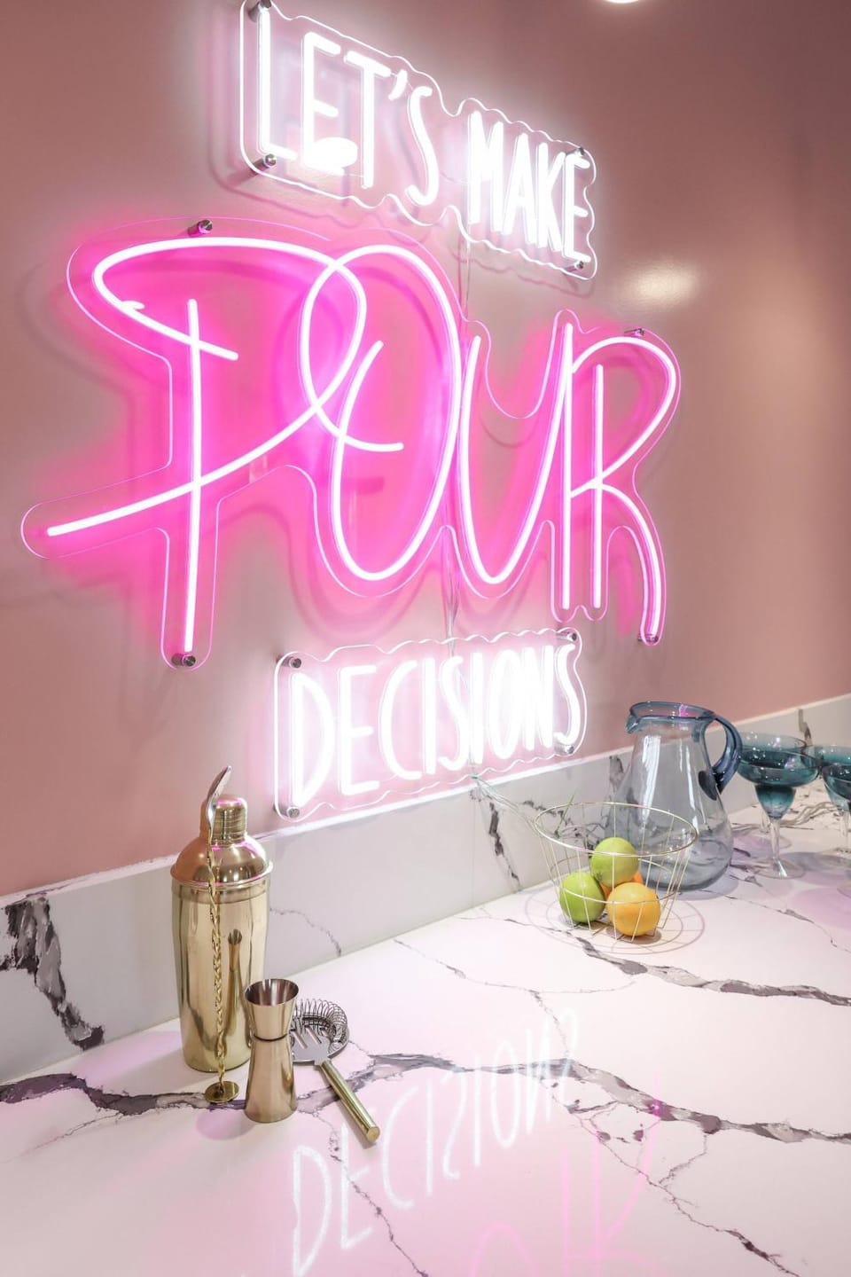Lounge or bar, Drinks