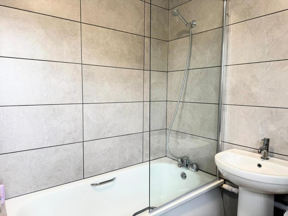 1 Bed Central Flat in Southampton - Up to 3 Guests Apartment in Southampton