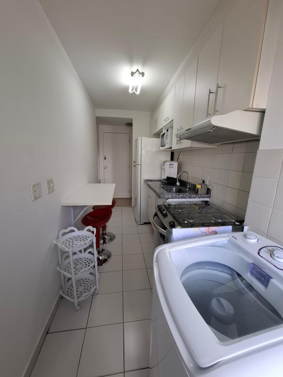 Kitchen or kitchenette, Dining area, stove