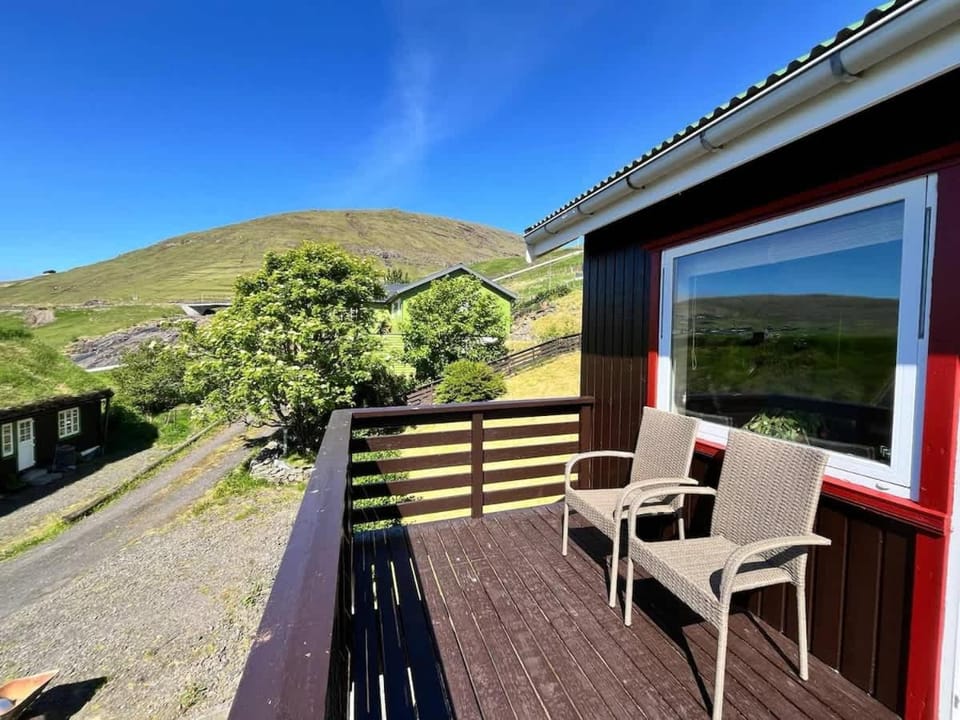 Charming Retreat with Stunning Views for 9 Guests House in Europe