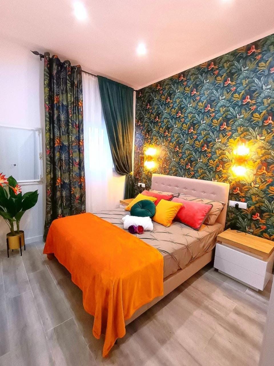 Bed, Photo of the whole room, Bedroom