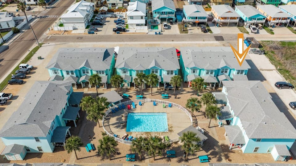 Paradise Azul - Golf Cart & Shuffleboard House in Port Aransas