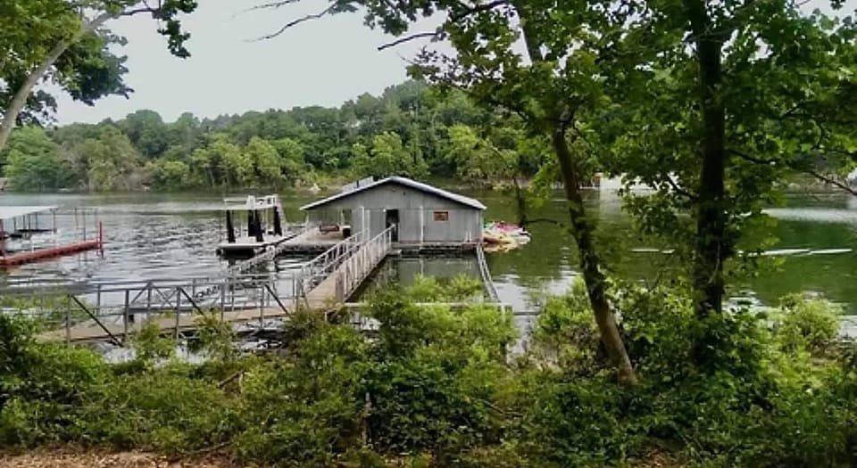 Family Experiences - Fishing Archery Unit A House in Tenkiller Ferry Lake