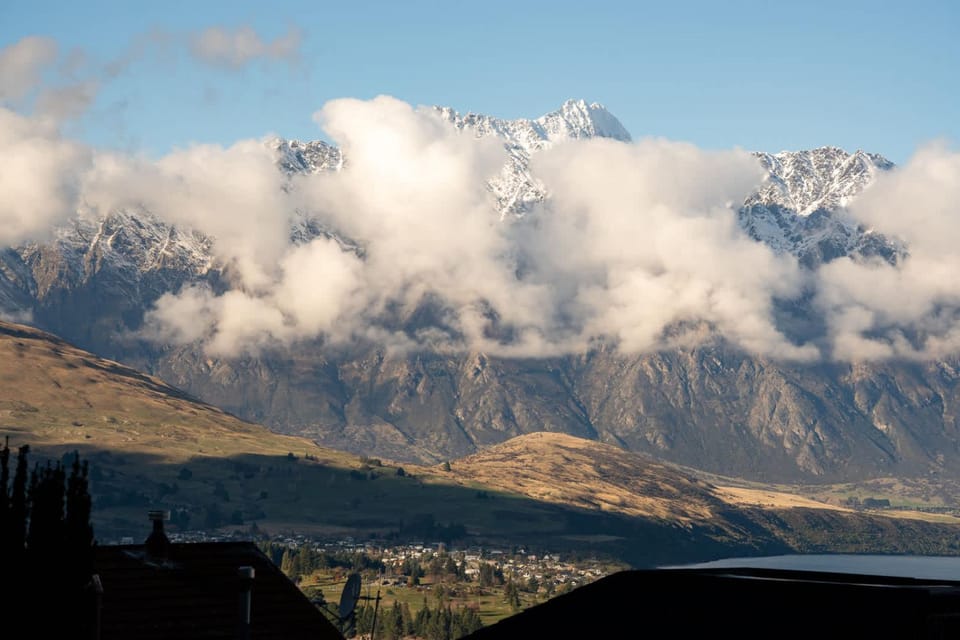 Nearby landmark, Day, Natural landscape, Mountain view