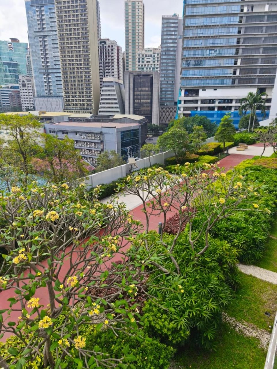Condotel or apartment SM JAZZ RESIDENCES Apartment in Makati