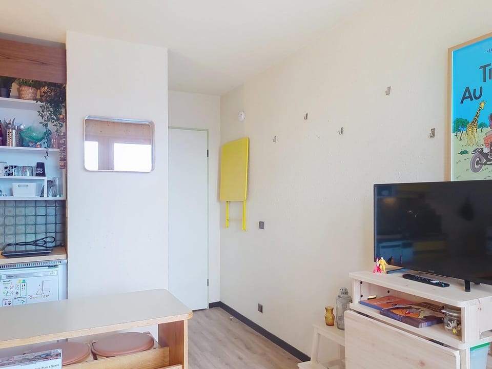 Studio ski aux pieds pour 2 personnes avec balcon ensoleillé - FR-1-275-224 Apartment in Montvalezan