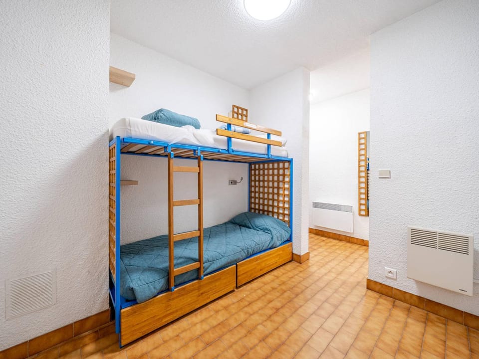 Studio confortable avec Wi-Fi, pour 4, près de la mer - FR-1-827-47 Apartment in Roquebrune-Cap-Martin