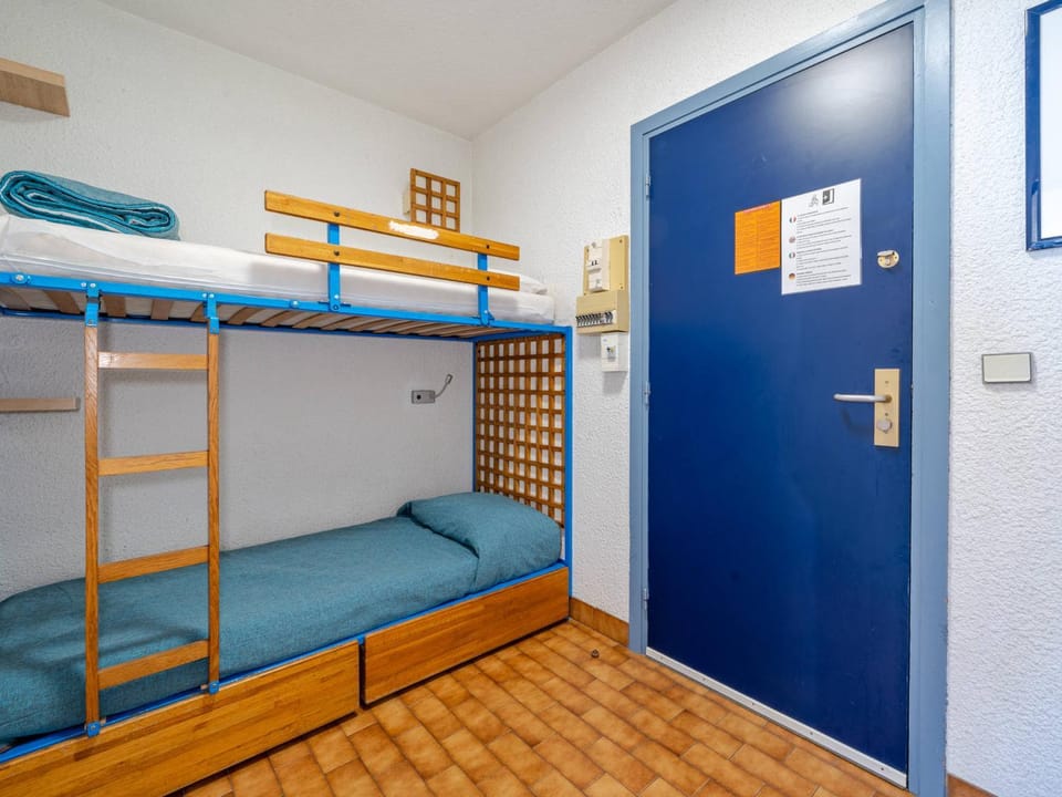 Studio accueillant pour 4, terrasse vue mer, Wi-Fi inclus - FR-1-827-52 Apartment in Roquebrune-Cap-Martin