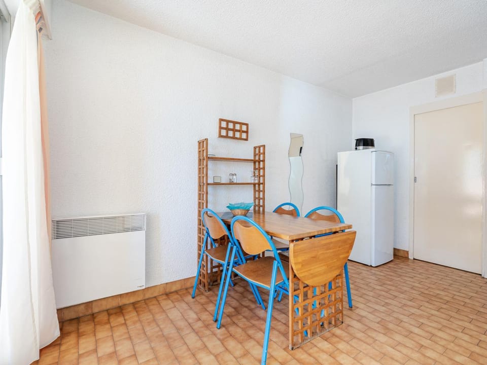 Studio 6 personnes avec Wi-Fi et vue mer à Roquebrune-Cap-Martin - FR-1-827-51 Apartment in Roquebrune-Cap-Martin