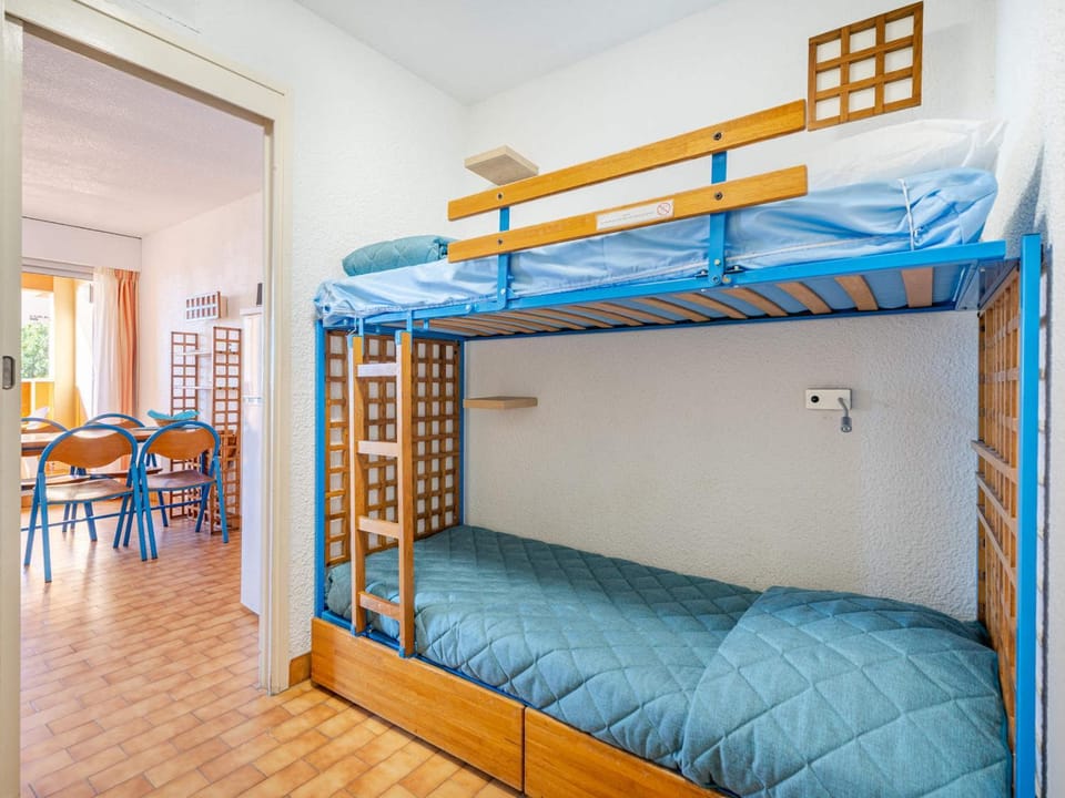 Studio 4 pers, vue mer, Wi-Fi inclus - FR-1-827-85 Apartment in Roquebrune-Cap-Martin