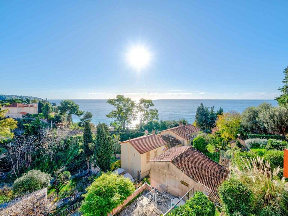 Studio 4 pers avec Wi-Fi, vue mer - FR-1-827-93 Apartment in Roquebrune-Cap-Martin