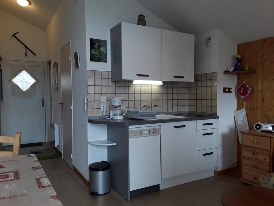 Appartement 2 pièces, 4 pers, proche pistes et commerces - FR-1-733-167 Apartment in Haute-Savoie