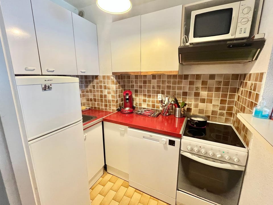 Appartement 4 personnes en bord de plage avec jardin privatif à Port Camargue - FR-1-716-87 Apartment in Le Grau-du-Roi