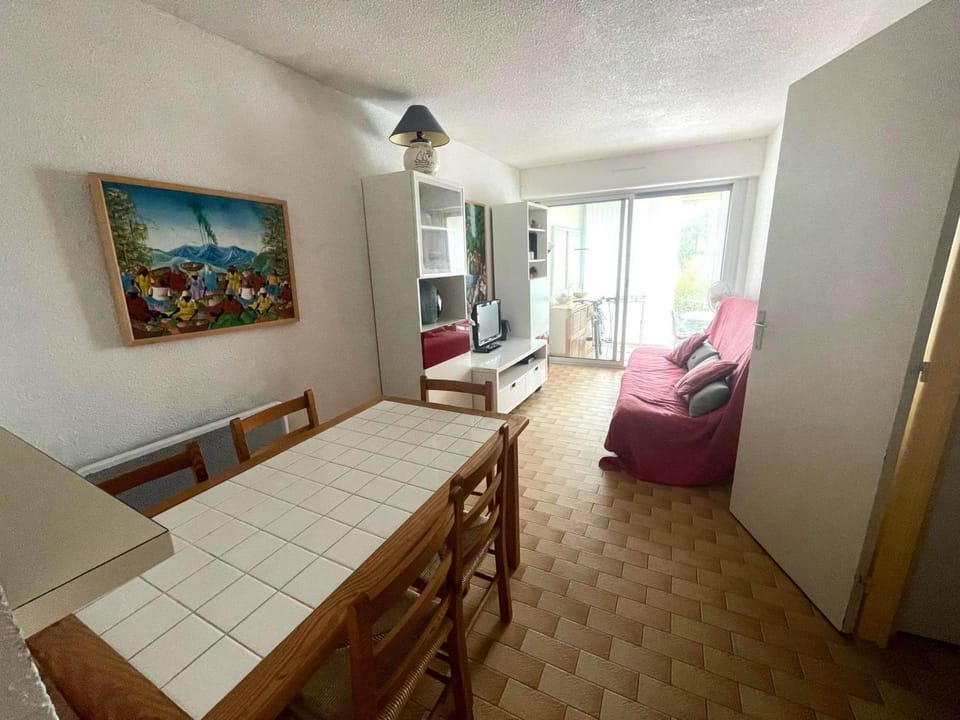 Appartement 4 personnes en bord de plage avec jardin privatif à Port Camargue - FR-1-716-87 Apartment in Le Grau-du-Roi