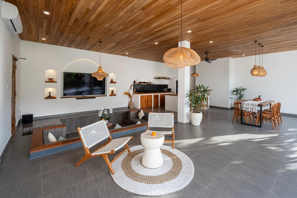 Communal lounge/ TV room, Living room