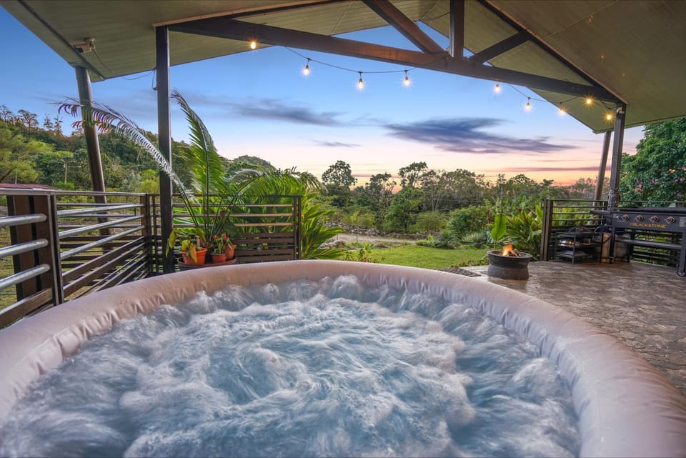 Patio, Day, Natural landscape, Garden, Hot Tub, View (from property/room), Balcony/Terrace, Garden view, Pool view, Swimming pool
