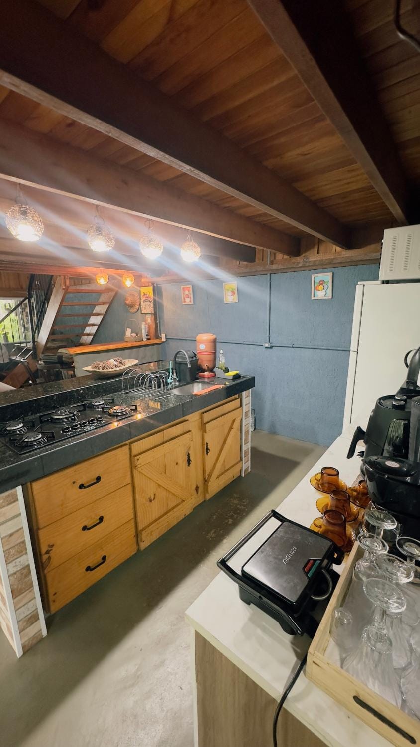 Kitchen or kitchenette, Communal kitchen